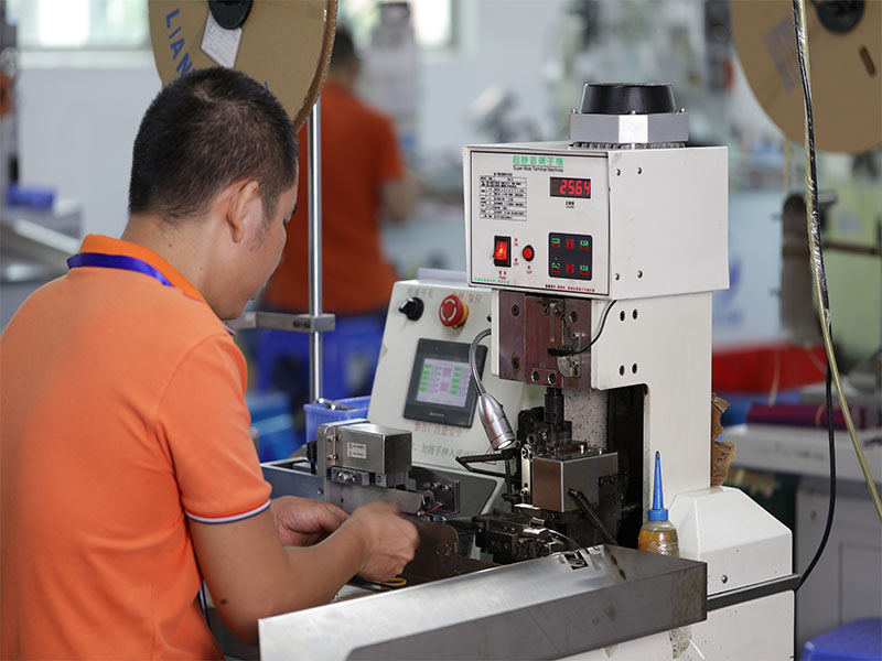 半自動端子機 半自動端子機